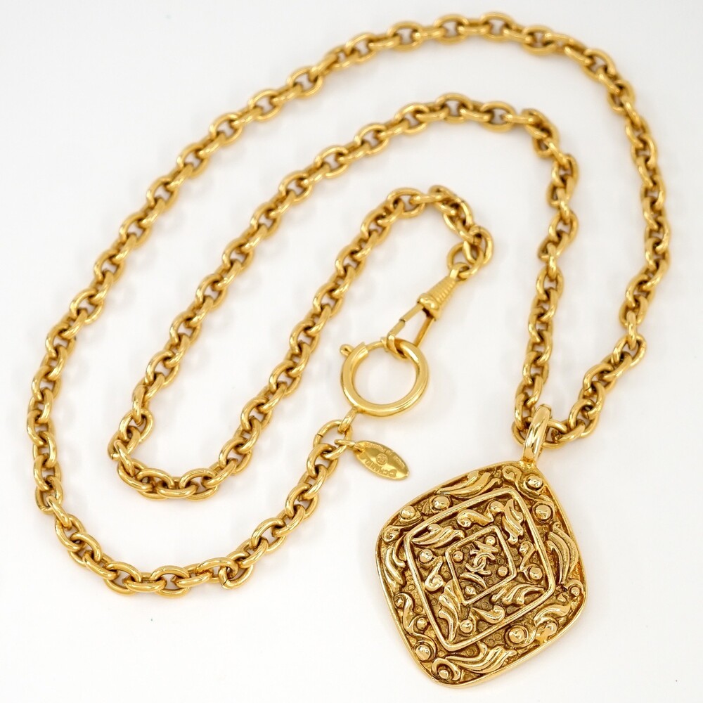 Chanel Cc Logos Rhombus Charm Necklace #354962C52B